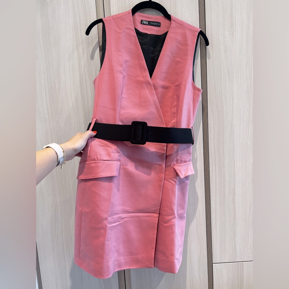 Zara pink blazer dress with black belt
